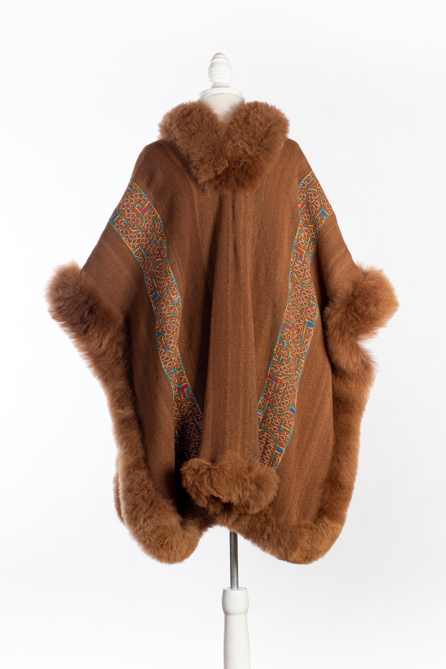 Brown Alpaca x Shipibo Cape | 761