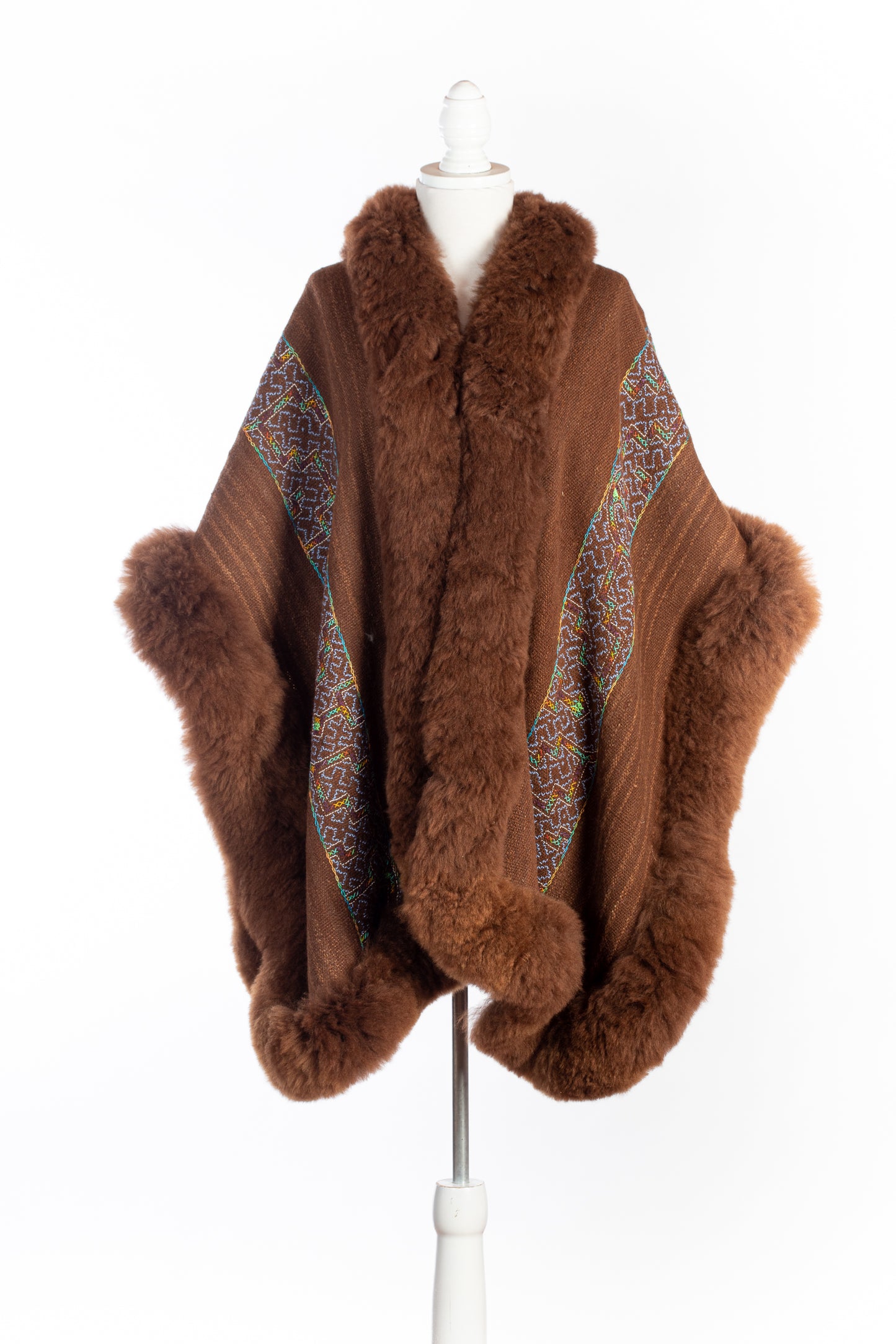 Brown Alpaca x Shipibo Cape | 762