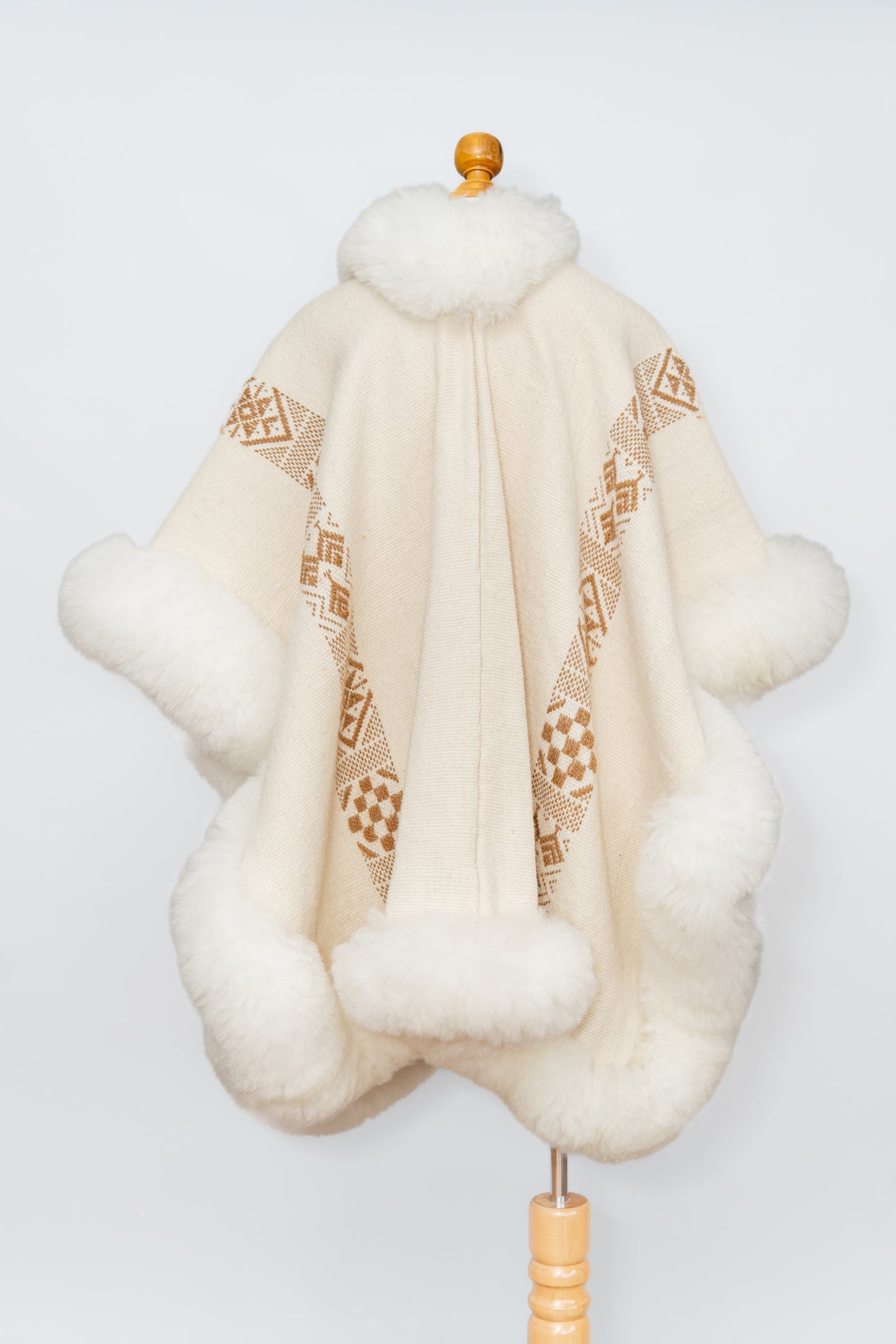 Cream Adult Alpaca Cape | Sacred Life | Cape 800A